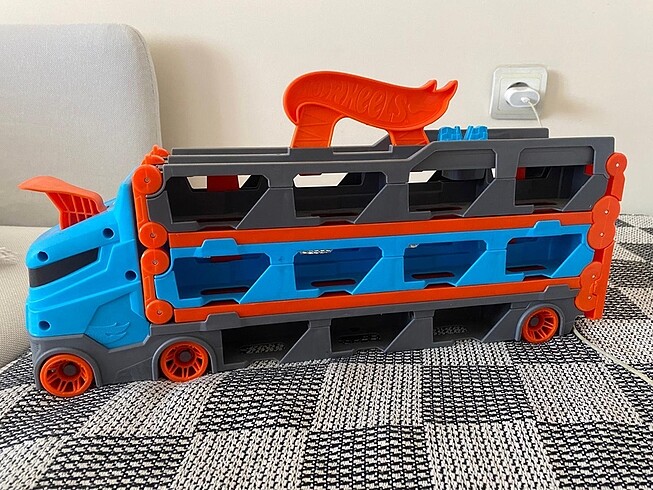 Hot wheels