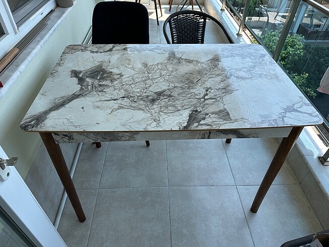 mdf masa+3 adet sandalye