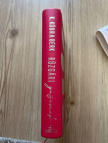  Beden Renk Rüzgarı Yaşamak Ciltli Kitap