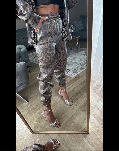 leopar jogger