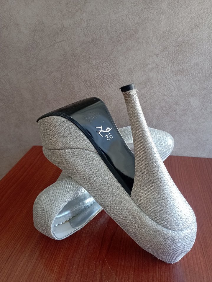 Diger Gri Yılan Desenli Platform Topuklu Kadın Ayakkabı - Görsel 3