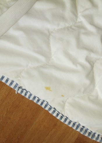 Beyaz Parlak Yatak Koruyucu - Görsel 4