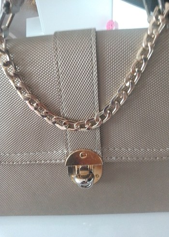 Bej Zincir Detaylı Deri Kadın Çanta - Görsel 4