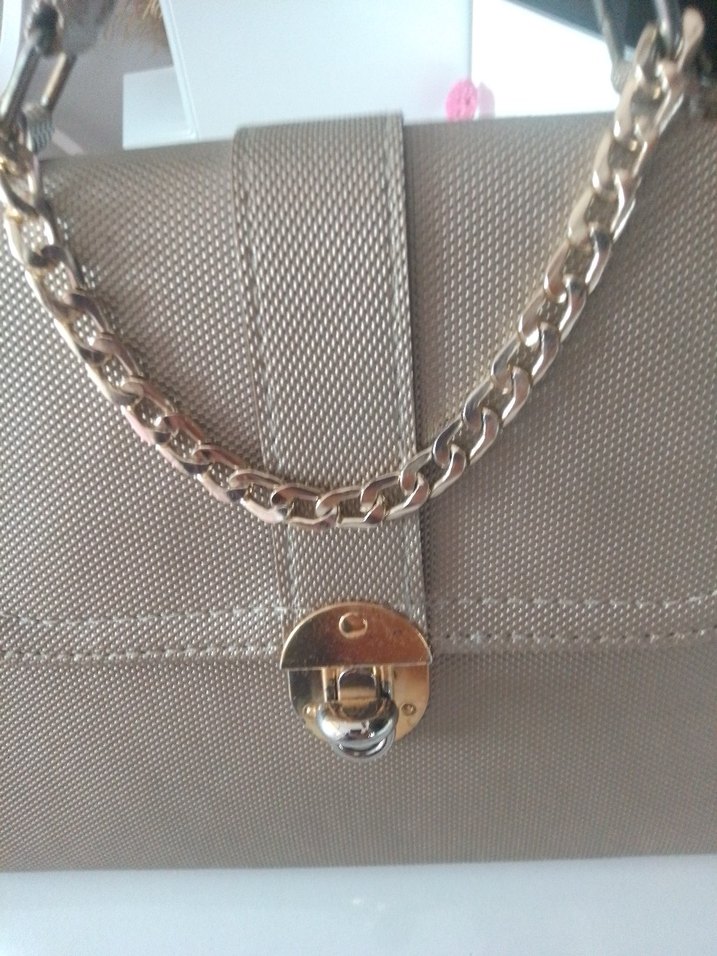 Bej Zincir Detaylı Deri Kadın Çanta - Görsel 4