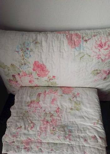 Pastel Çiçek Desenli Beyaz Yatak Örtüsü - Görsel 2