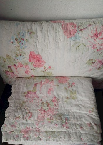 Pastel Çiçek Desenli Beyaz Yatak Örtüsü - Görsel 9