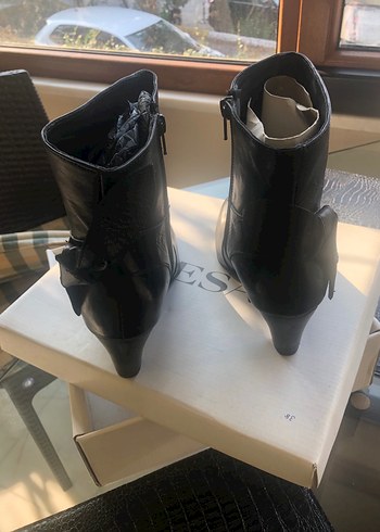 40 Beden siyah Renk Siyah Deri Topuklu Kadın Bot