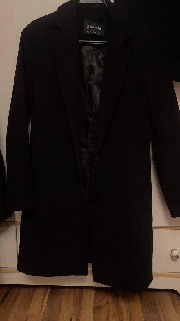 Düğmeli Siyah Klasik Kaban - Görsel 5