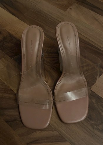 Şeffaf Bantlı Bej Stiletto Terlik - Görsel 2