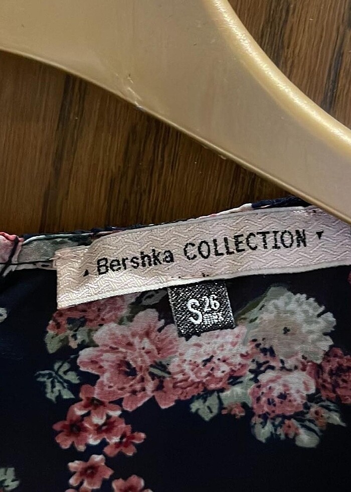 Bershka çiçekli bluz - Görsel 2