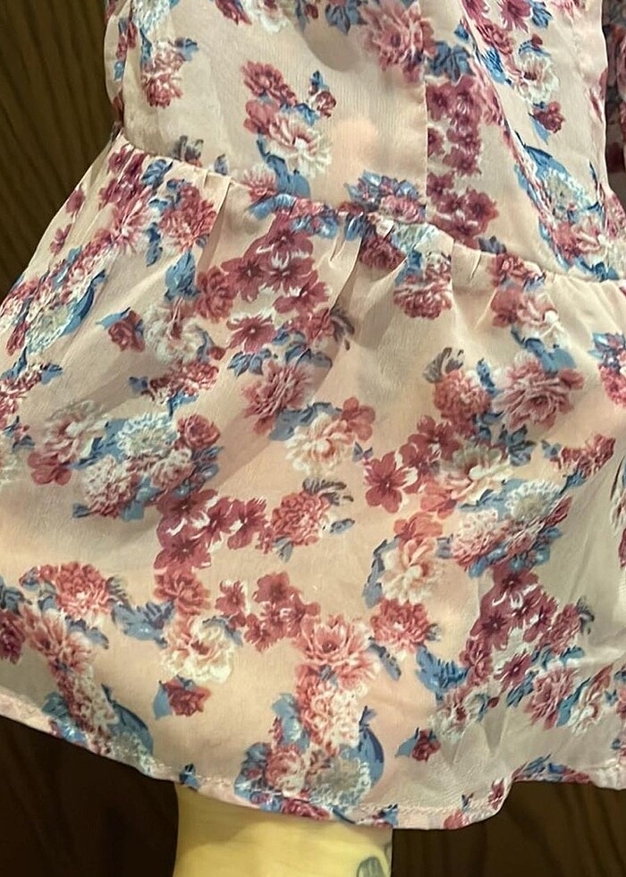 Bershka çiçekli bluz - Görsel 4