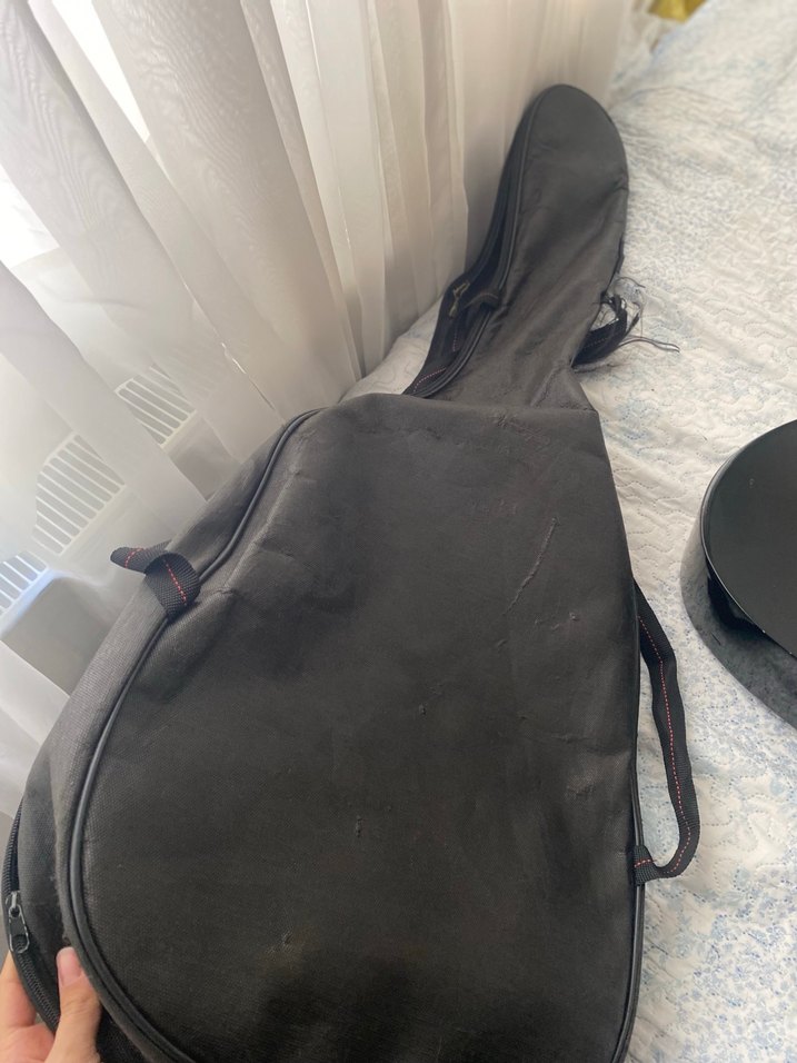 Klasik Siyah Gitar - Görsel 5