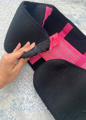 Koyu Pembe Bağlamalı Korse - Görsel 4