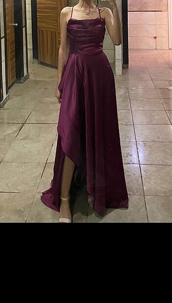 LAFABA Volanlı yırtmaçlı saten mürdüm mezuniyet abiye - Görsel 3