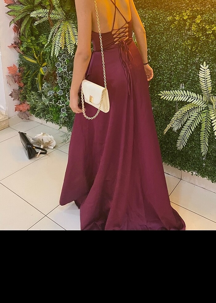 LAFABA Volanlı yırtmaçlı saten mürdüm mezuniyet abiye - Görsel 4