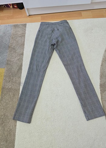 Gri ekose HM  Kumaş Kadın Pantolon - Görsel 3
