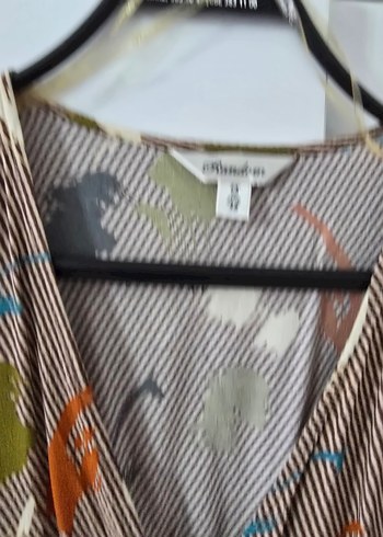 RANDOM ŞİFON ELBİSE Çok Renkli V Yaka Düğmeli Uzun Elbise - Görsel 5