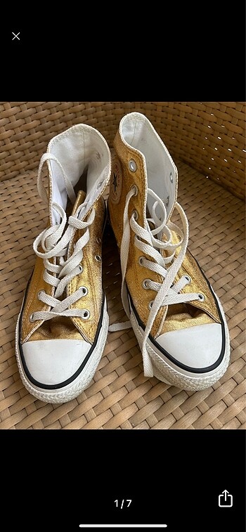CONVERSE ALTIN RENGİ BİLEKLİ