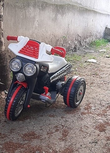 Beden çeşitli Renk Akülü araba