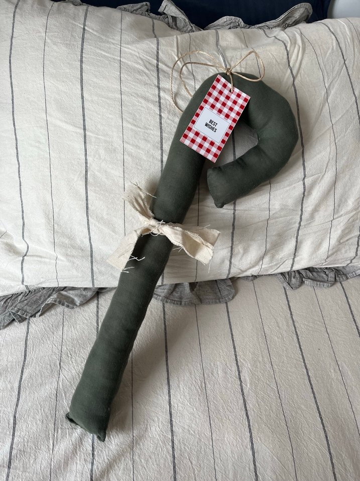 Yılbaşı Şeker Kamışı Şeklinde Kırlent - Görsel 3