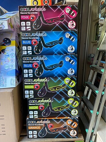 Cool Club Cool Wheels 2 Tekerli Işıklı Scooter