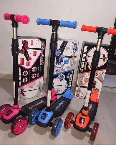 Cool Wheels Twist Led Işıklı Scooter
