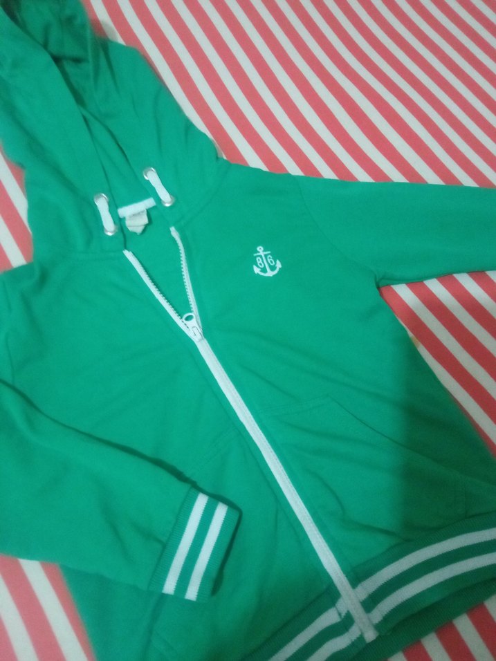 Yeşil Kapüşonlu - Görsel 4