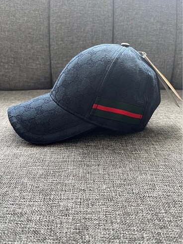 Gucci şapka