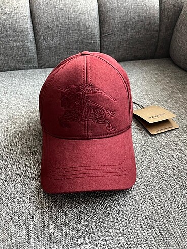 Burberry şapka