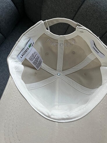 Beden Lacoste şapka
