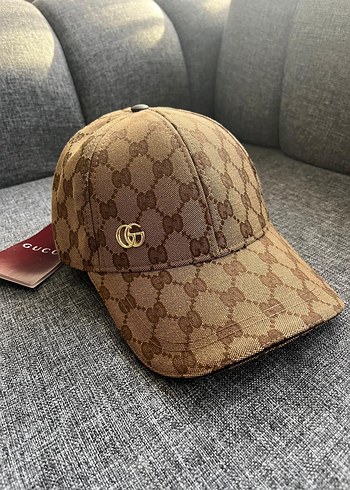 Gucci şapka