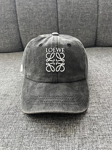 Loewe şapka