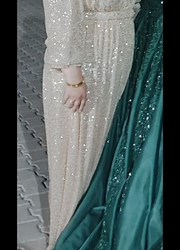 Armine 1 kere giyildi