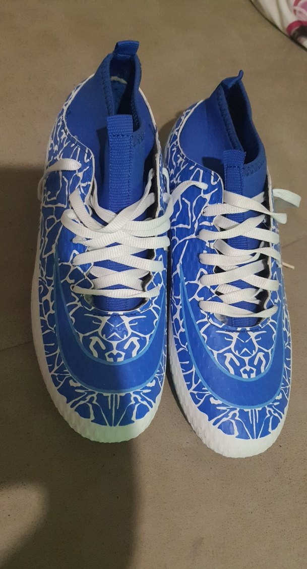 Erkek Mavi Yılan Desenli Bağcıklı Futbol Ayakkabısı - Görsel 2