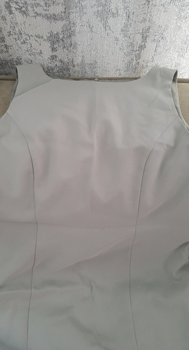 Bej V Yaka Kolsuz Midi Kalem Elbise - Görsel 2