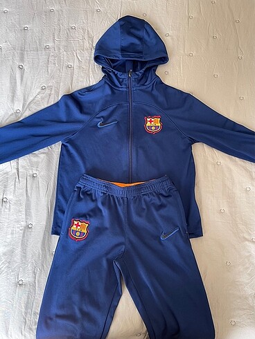 Nike Erkek Çocuk Eşofman Barcelona Lisanslı Ürün