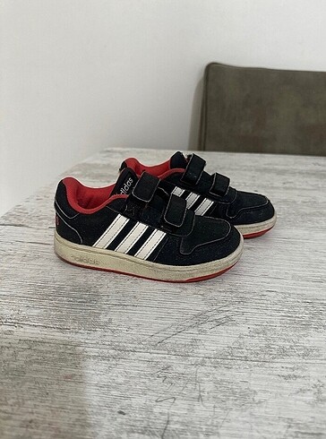 Adidas ayakkabı