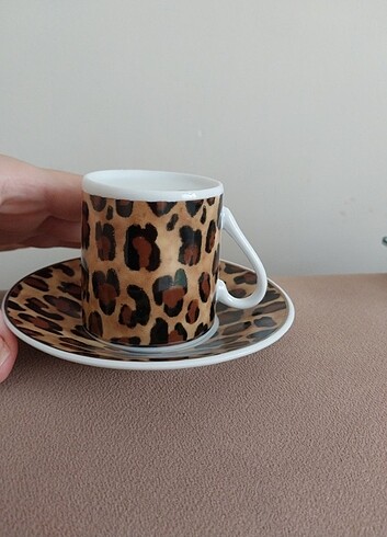 Arow leopar desen kahve fincani