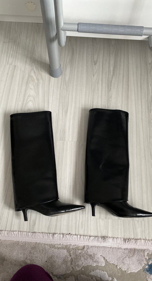 Siyah Deri Kadın Dizüstü Çizme - Görsel 2