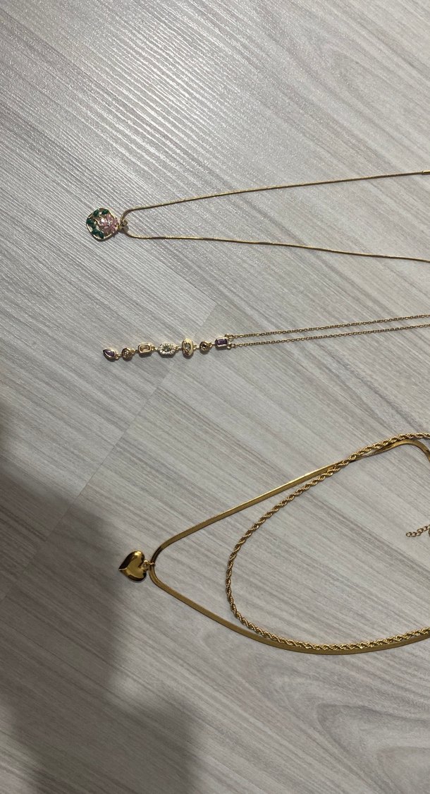 Altın Renkli Zincir Detaylı Midi Kolye - Görsel 2