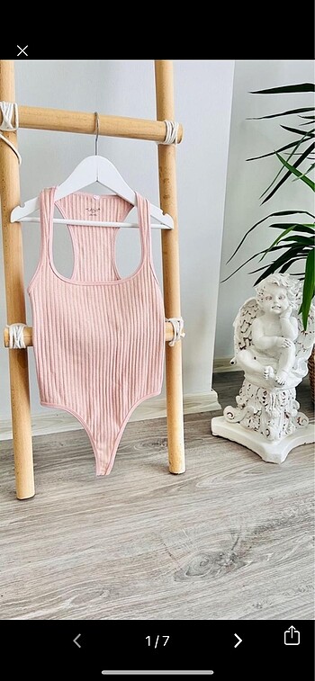 Urban outfitters pudra simli bodysuit