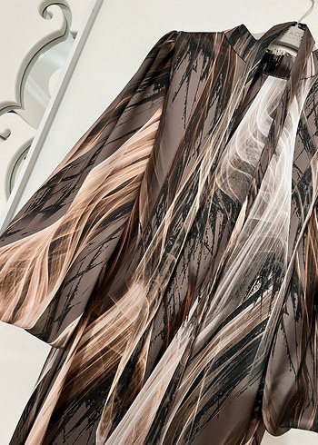 Kahverengi Bağlama Desenli Uzun Kadın Elbise - Görsel 2