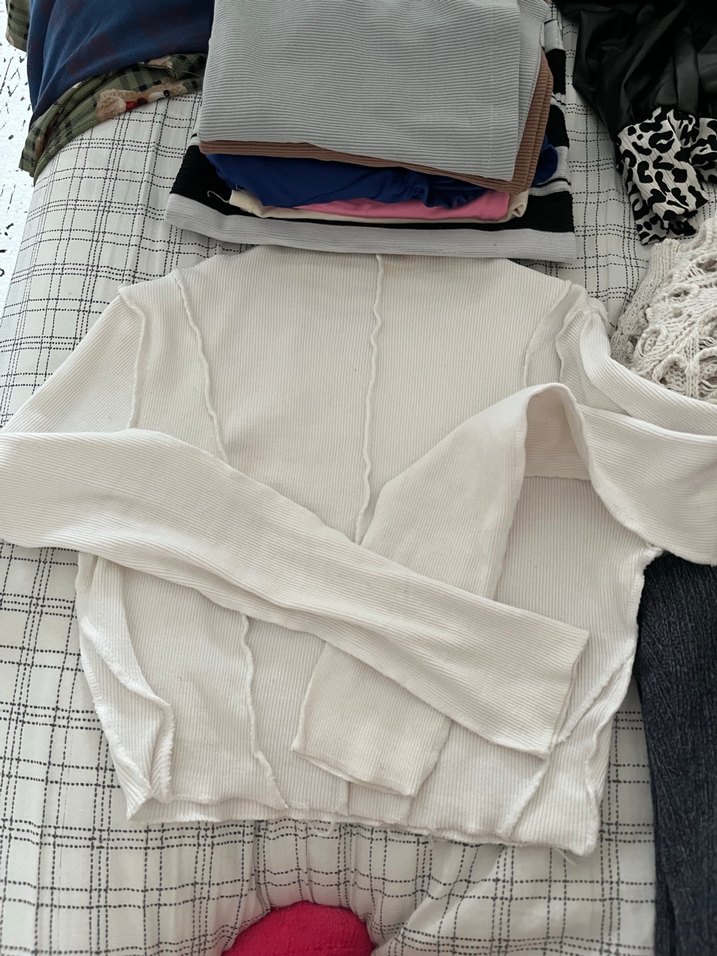 Bej Kolsuz Kadın Triko Süveter - Görsel 4