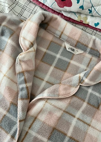 Uzun Kollu Düğmeli Gri Kadın Gömlek - Görsel 2