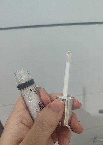 Rival Me eye gloss ısıltılı far - Görsel 4