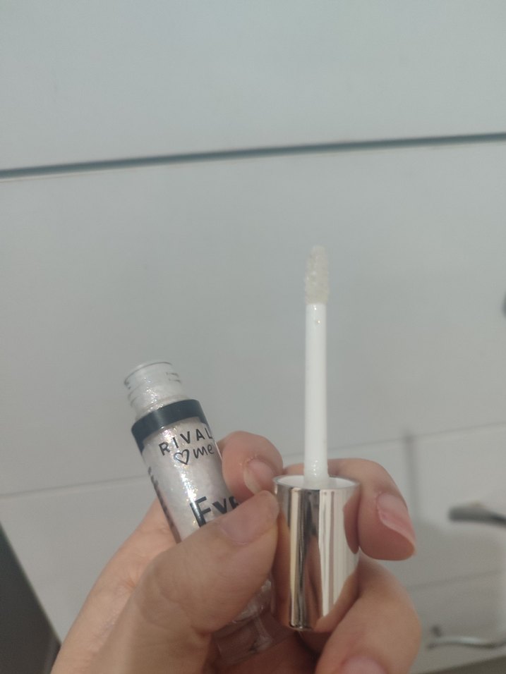 Rival Me eye gloss ısıltılı far - Görsel 5