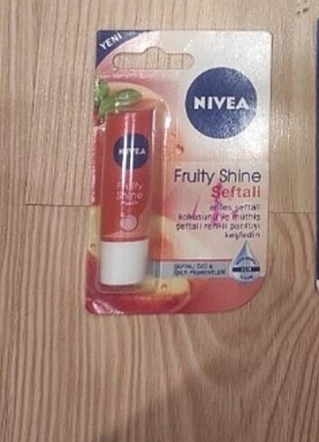 Nivea lipbalm dudak bakim