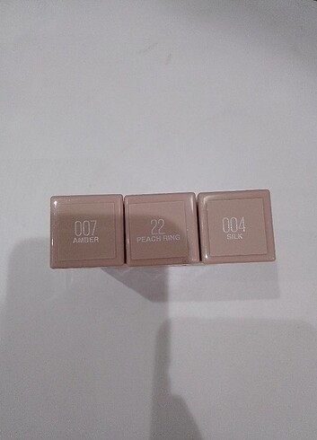 Beden Lifter gloss maybelline