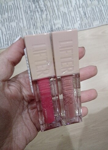 Maybelline lifter gloss bubble gum ve reef 