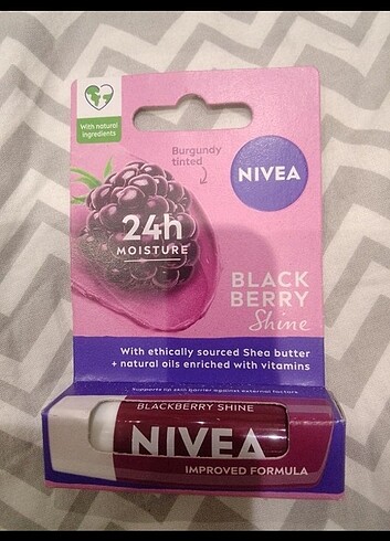 Nivea BlackBerry dudak nemlendirici